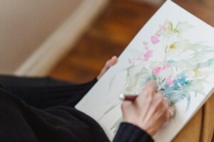 Canadian Certified Counsellor in Vancouver: Art Therapy, Mindfulness, and Somatic Therapy